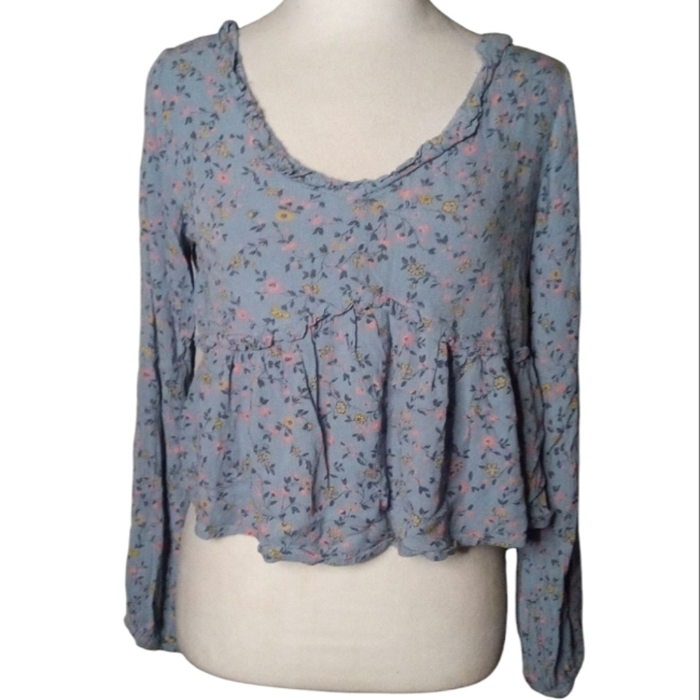 Sim & Sam Light Blue Ditsy Floral Ruffle Hem Long Sleeve Crop Top Size Medium